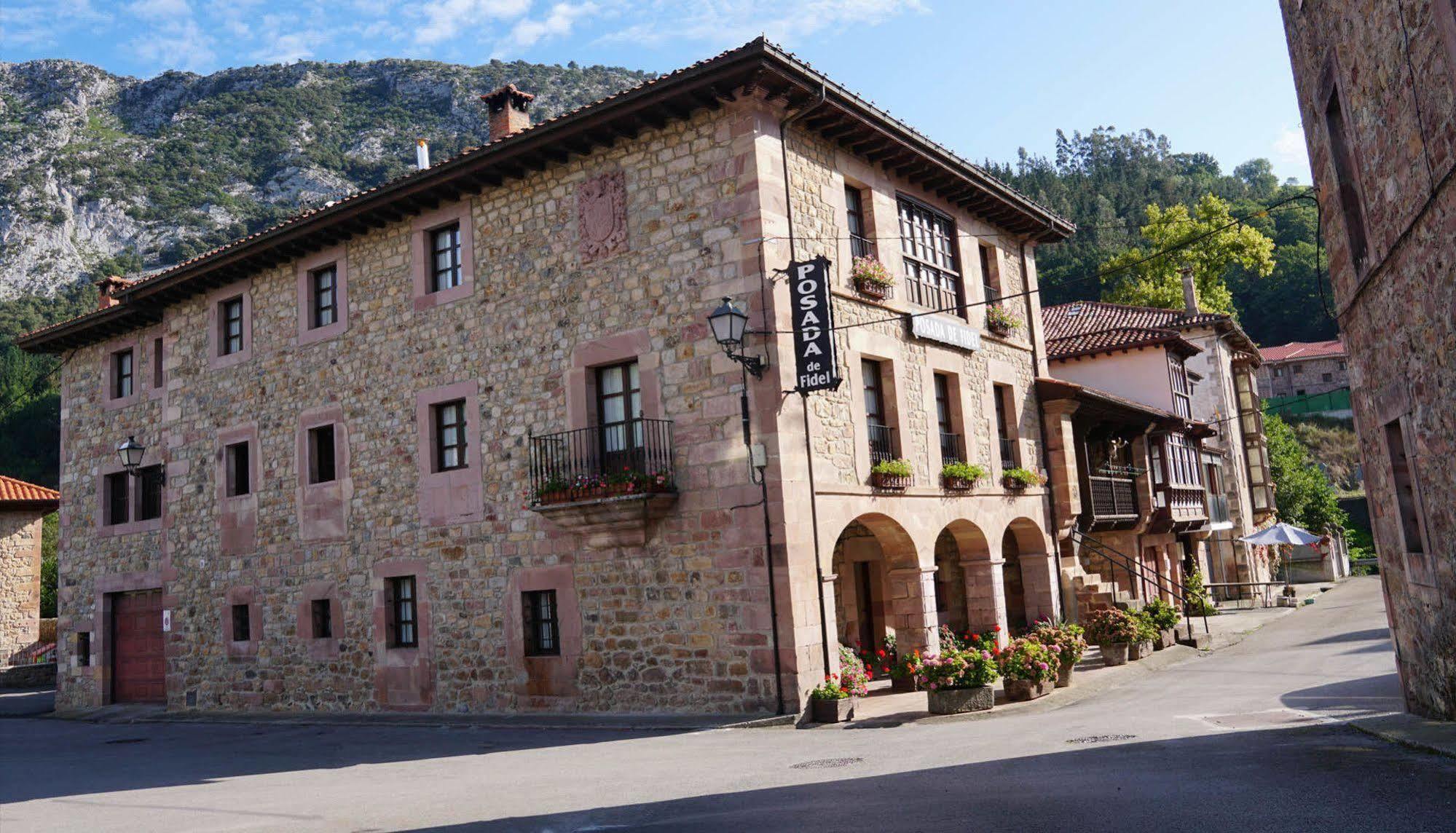 Hotel Posada De Fidel Puentenansa Exterior foto